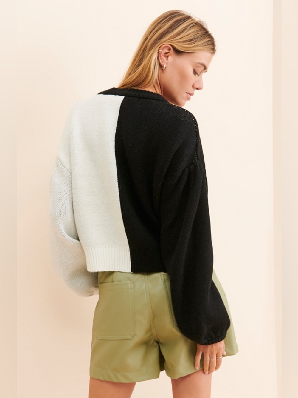 Smiley Icon Sweater
Farm Rio - Picture 2 of 12